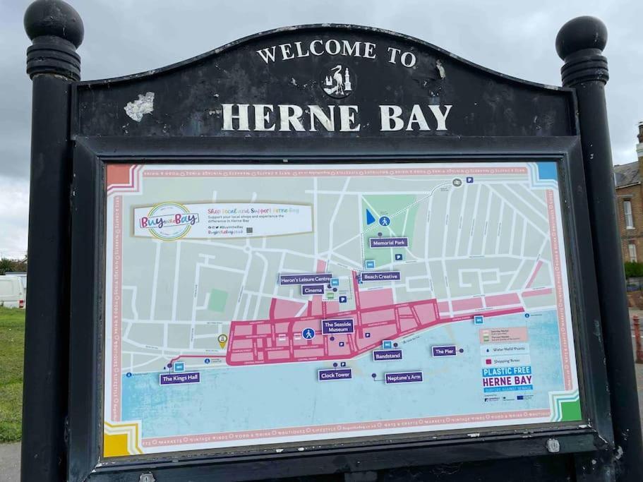 Herne Bay Central - 2 Minutes From Beach Apartment Extérieur photo